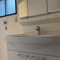 【ネット決済】TOTO洗面台と三面鏡と床給水ユニット