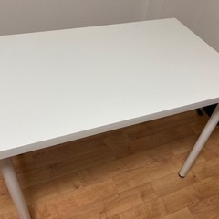 テーブル　机　パソコンデスク　IKEA