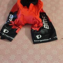 パールイズミ　BMCサイクルジャージ上下セット新品