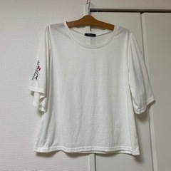 ホワイト　シャツ　4L 花柄