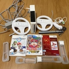 ★取引中★Wii本体　リモコン　ゲームソフトセット