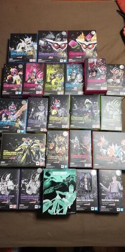 s.h.フィギュアーツ　仮面ライダーエグゼイド　26体