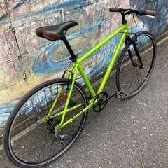 クロスバイク　ちょいとカスタマイズ❗️6速　整備済み！