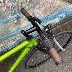 クロスバイク　ちょいとカスタマイズ❗️6速　整備済み！