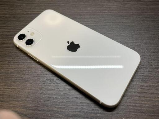 iPhone 11 128GB ホワイト SIMフリー Apple純正ケース付き