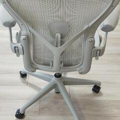 【美品】アーロンチェア リマスタード ポスチャーフィット Bサイズ ミネラル色