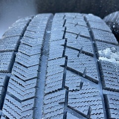 極上タイヤ　BRIDGESTONE VRX 215/65R16 スタッドレス  タイヤ　2019年製　4本セット