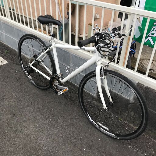 売り切れ】GIANT ESCAPE R3 クロスバイク 自転車 700×28C