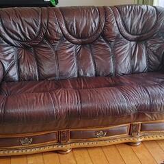 ソファー　テーブルセット　値段交渉します。　　4月3日までに購入なら一万円値下げします。