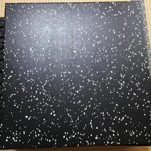 その他 ゴムマット 8枚 50cm×50cm 20mm 滑らない 衝撃吸収 保護 防音 防振