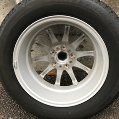 スタッドレスタイヤ 4本セットアルミホイール付き