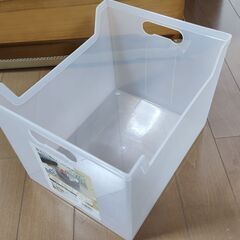 【6】プラスチックケース　ファイルや雑貨収納