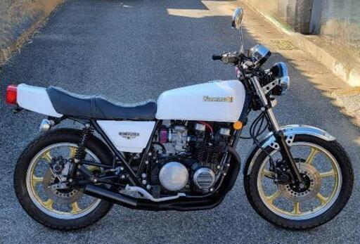 カワサキ z750 外装 再塗装品 - メルカリ