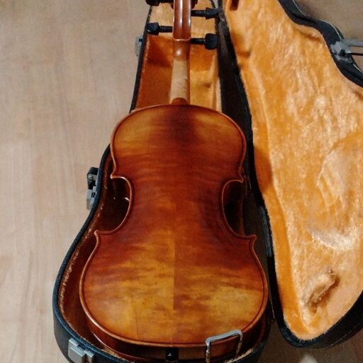 鈴木バイオリン No 330 4/4 1977 SUZUKI VIOLIN 鈴木バイオリン No 330 4/4 1977 SUZUKI VIOLIN
