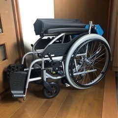 介助用車椅子　ロックアシスタII LA-2