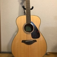 ヤマハ YAMAHA アコースティックギター FS SERIES FS820、カポタストshubbの画像