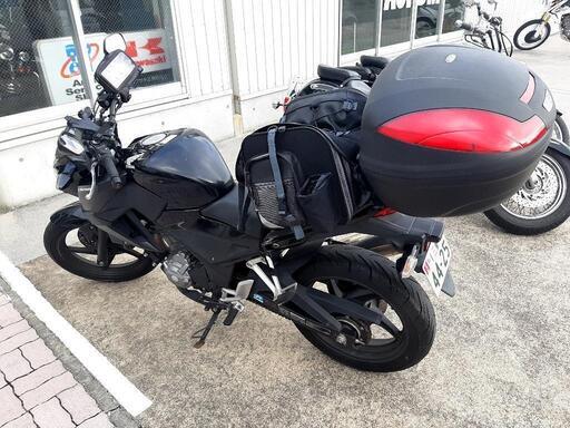 CB250F(MC43)です。ヘルメットや、バイクウェア(防寒)や、レインウェア等もプレゼントします。