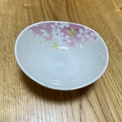 【譲】【未使用】小皿5点セット　宇野千代　桜柄