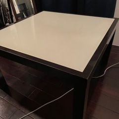 【ネット決済】IKEAガラスローテーブル幅70x奥行70x高さ40