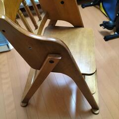 木製子供用椅子
