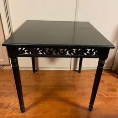 アジア風  黒テーブル