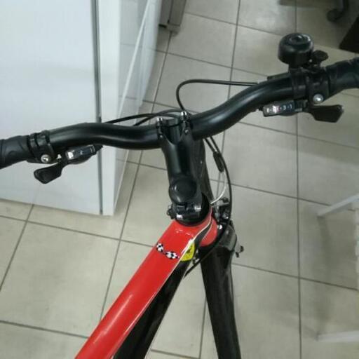 SCUDERIA FERRARI フェラーリ クロスバイク 24段変速 28インチ