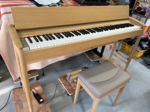 超お薦め品‼️美品‼️ローランド\u0026カリモクコラボ電子ピアノ Kiyolaきよら 木製鍵盤 KF-10 2018年