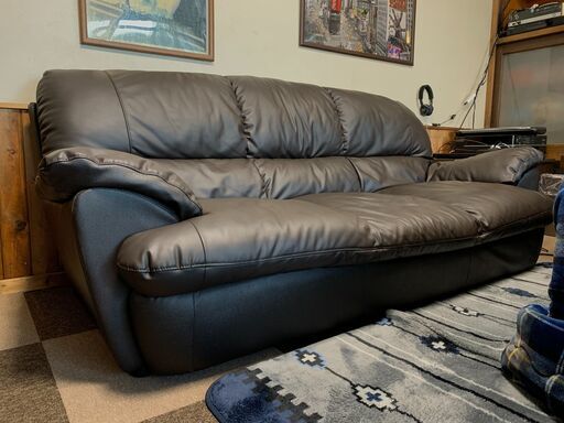 本革 ダークブラウンのソファーです。 pn-tebo.go.id