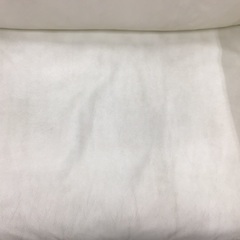 神戸新長田店】ホワイトカラーのムスタング3人掛けソファーです 
