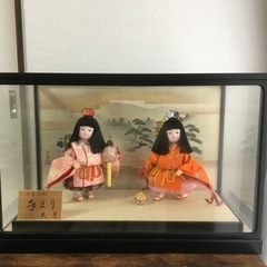 ガラスケース入り弥生人形　久月　手まり(二人)