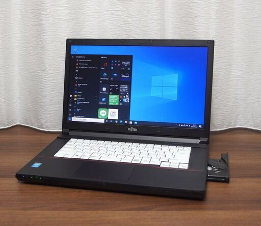 2016年 富士通 LifeBook A574/M