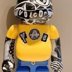 【ネット決済】Bearbrick Volcom 1000% 新品