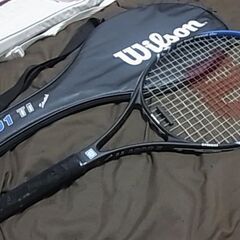 テニスラケット（硬式）Wilson　黒青　ケース付き