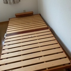 折り畳み　木製ベッド