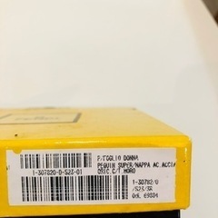 FENDIフェンディ本革(カーフ)折畳財布