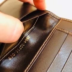 FENDIフェンディ本革(カーフ)折畳財布