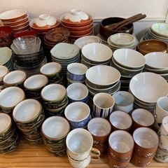いくつでも！食器いろいろ300個(湯飲み・茶碗蒸し椀・茶碗…