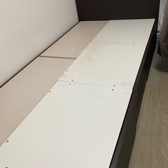 シングルベッド〔IKEA〕　収納.コンセント付き