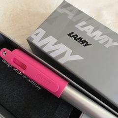 おしゃれ！LAMY  ラミー サファリ 万年筆  ピンク