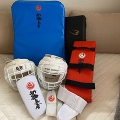 新極真会　極真会　空手　ミット　ヘッドギア　きんてき　道着