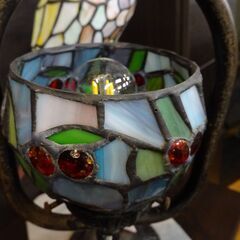 ステンドグラス　3灯オウムテーブルランプ【愛品倶楽部柏店】
