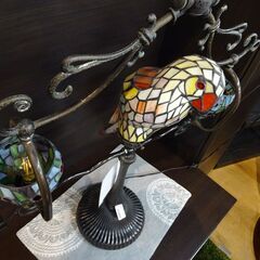 ステンドグラス　3灯オウムテーブルランプ【愛品倶楽部柏店】