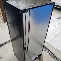 ☆極美品☆maxzen 冷蔵庫 2020年製 JR138ML01GM 138L 右開き 2ドア 一人暮らし 単身 同棲 便利 黒 ブラック マクスゼン

