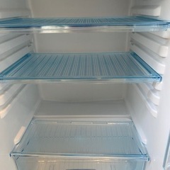 早い者勝ち‼️2017年製冷蔵庫⭐️(AR-143E)‼️現物見れます‼️セット割可能です‼️