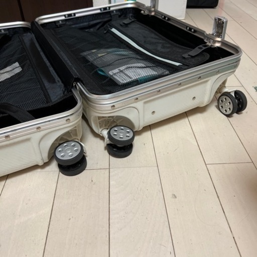 T&S Co.LTD Japan スーツケース