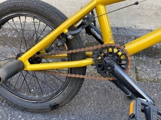 自転車　16インチ　BMX 子供用