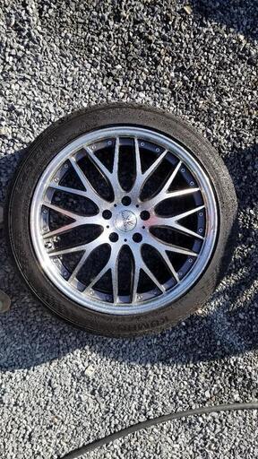 ロクサーニ マルチフォルケッタ 19インチ 8J9J 4本タイヤセット