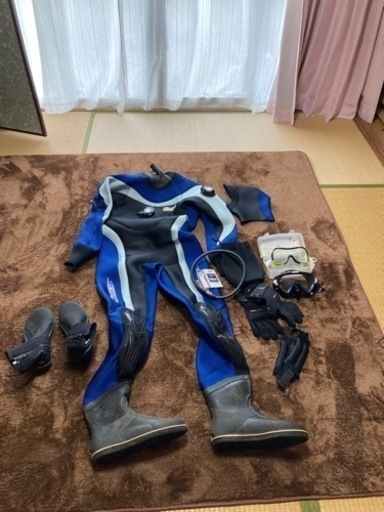 ダイビングスーツ　お取り引き決まってしまいました。
