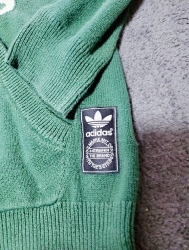 Adidasアディダス ニットパーカーロゴ イモ 浦添前田の服 ファッションの中古 古着あげます 譲ります ジモティーで不用品の処分