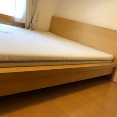イケア　クイーンベット　マットレス付き